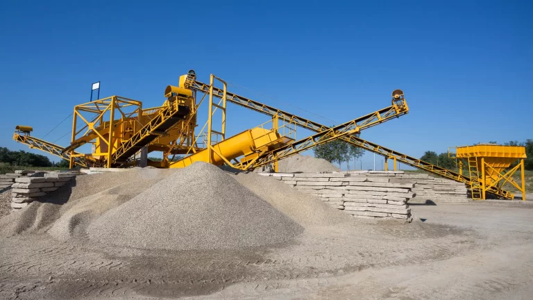 03 Sand Gravel shutterstock 219329038